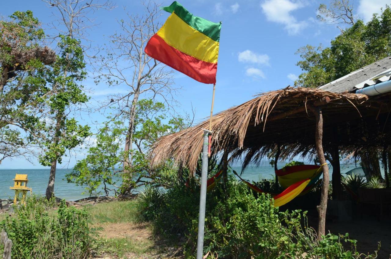 Reggae Island Private Island Hotel Koh Phayam Exterior foto