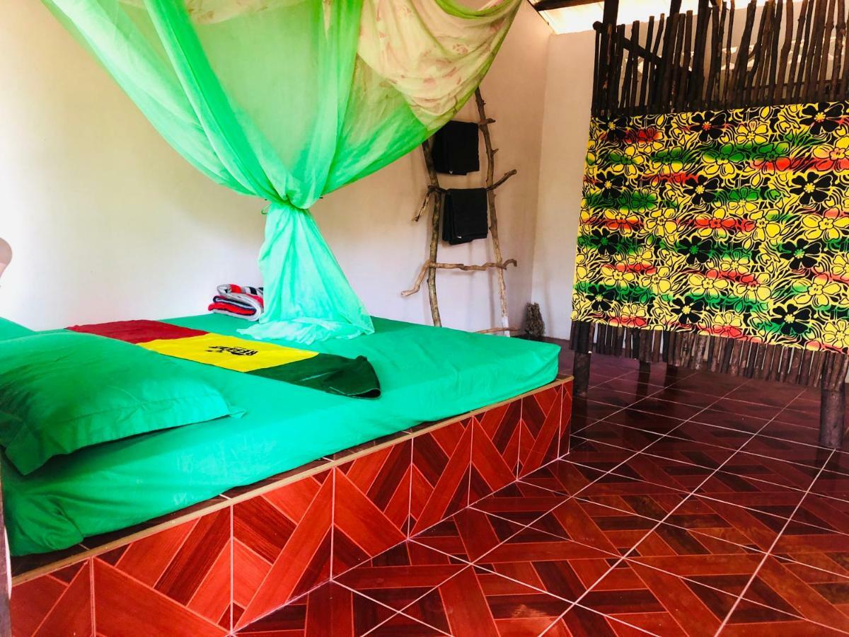 Reggae Island Private Island Hotel Koh Phayam Exterior foto